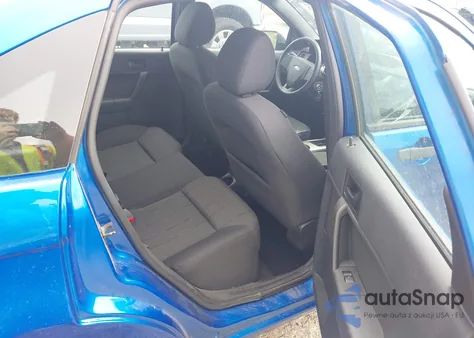 2010 Ford Focus Se z USA, uszkodzony, nr VIN 1FAHP3FN2AW293391